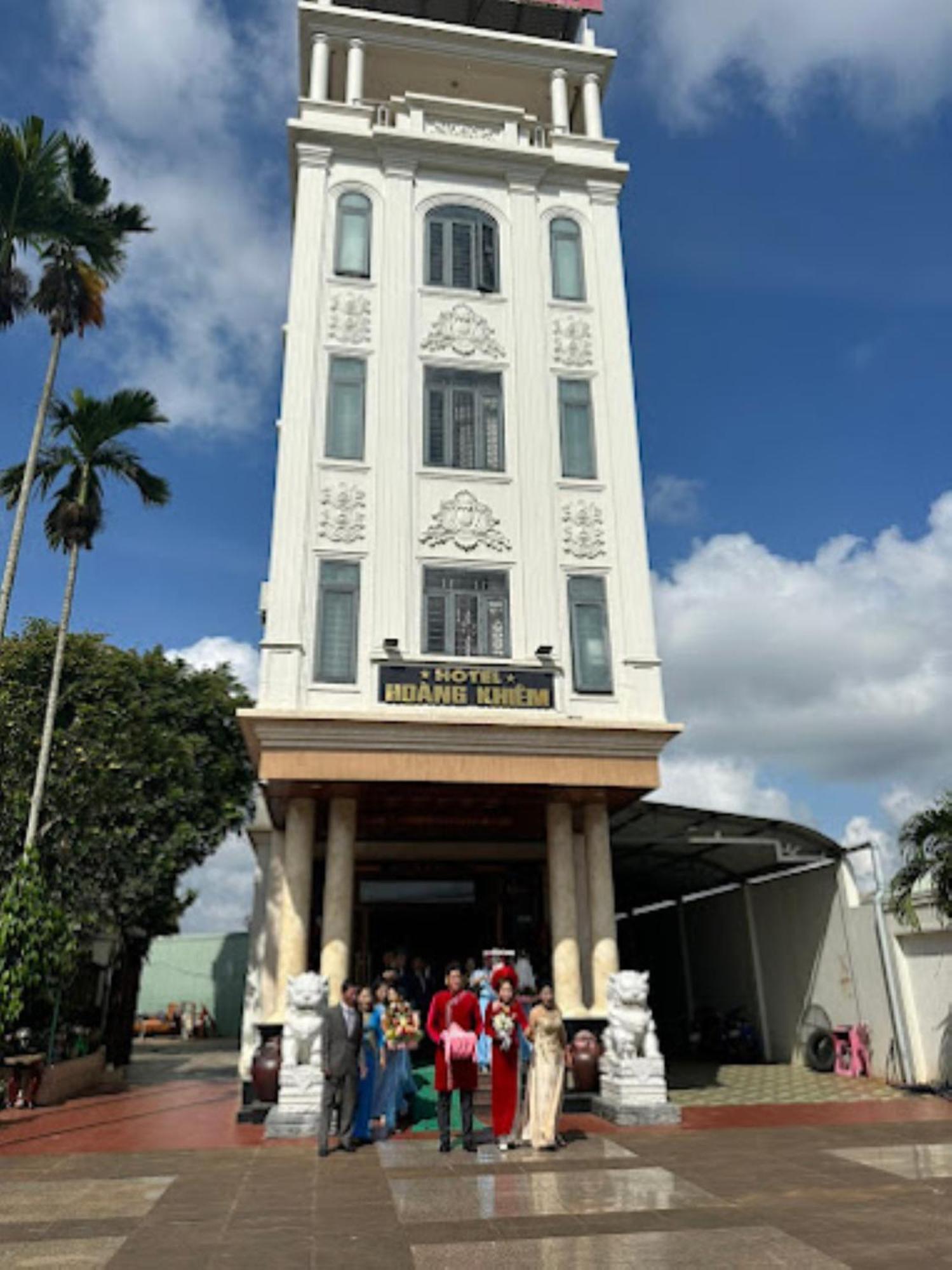 Hoang Khiem Hotel Pleiku Esterno foto