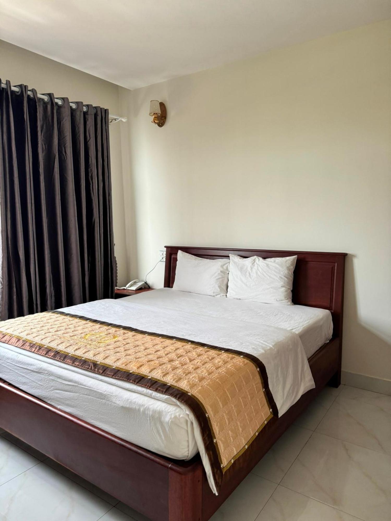 Hoang Khiem Hotel Pleiku Esterno foto
