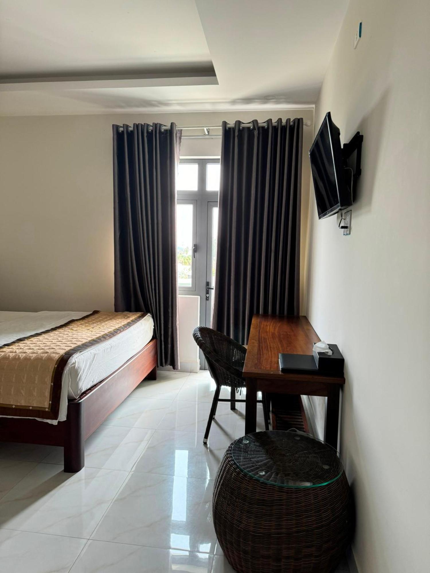 Hoang Khiem Hotel Pleiku Esterno foto