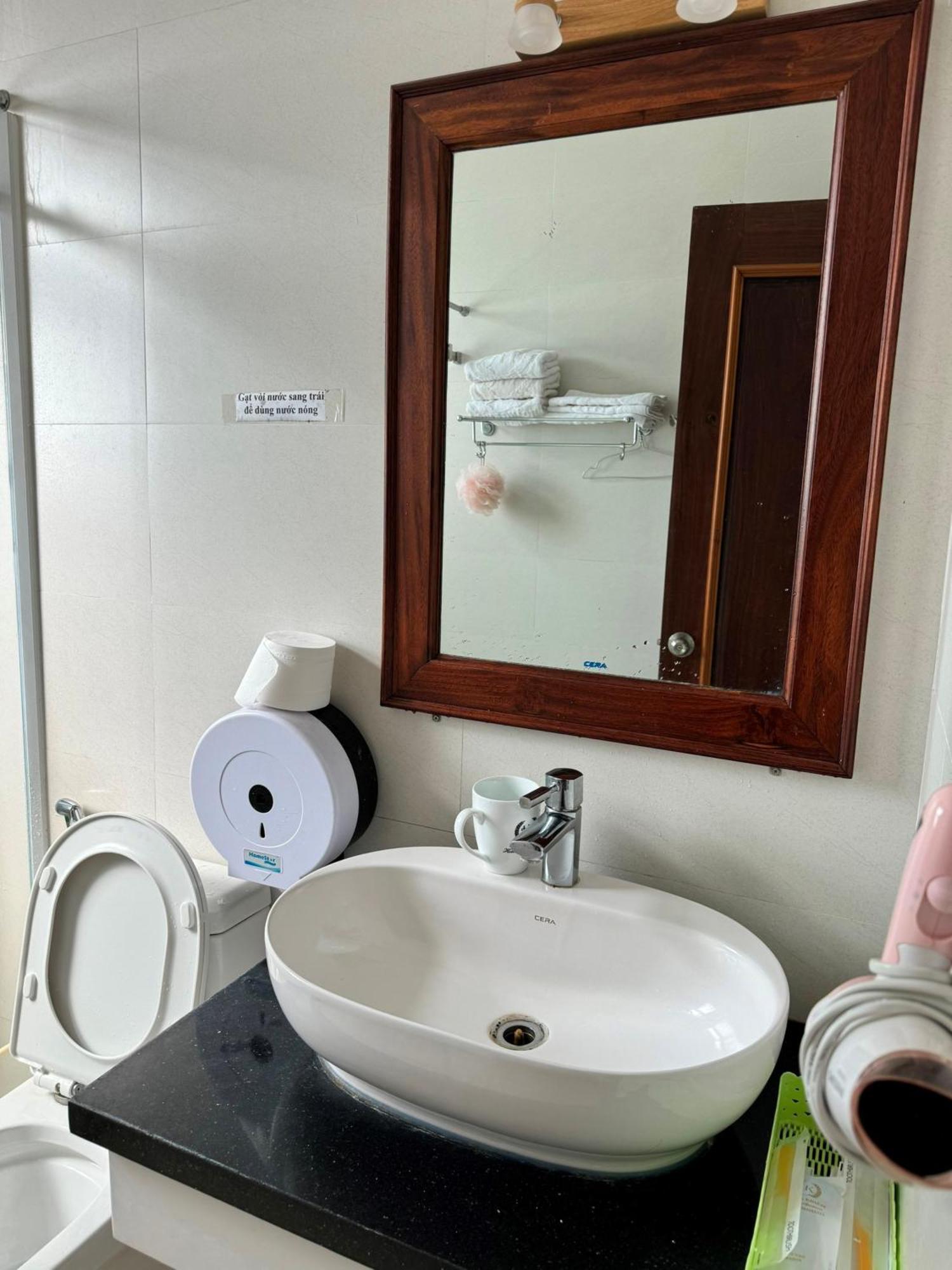 Hoang Khiem Hotel Pleiku Esterno foto