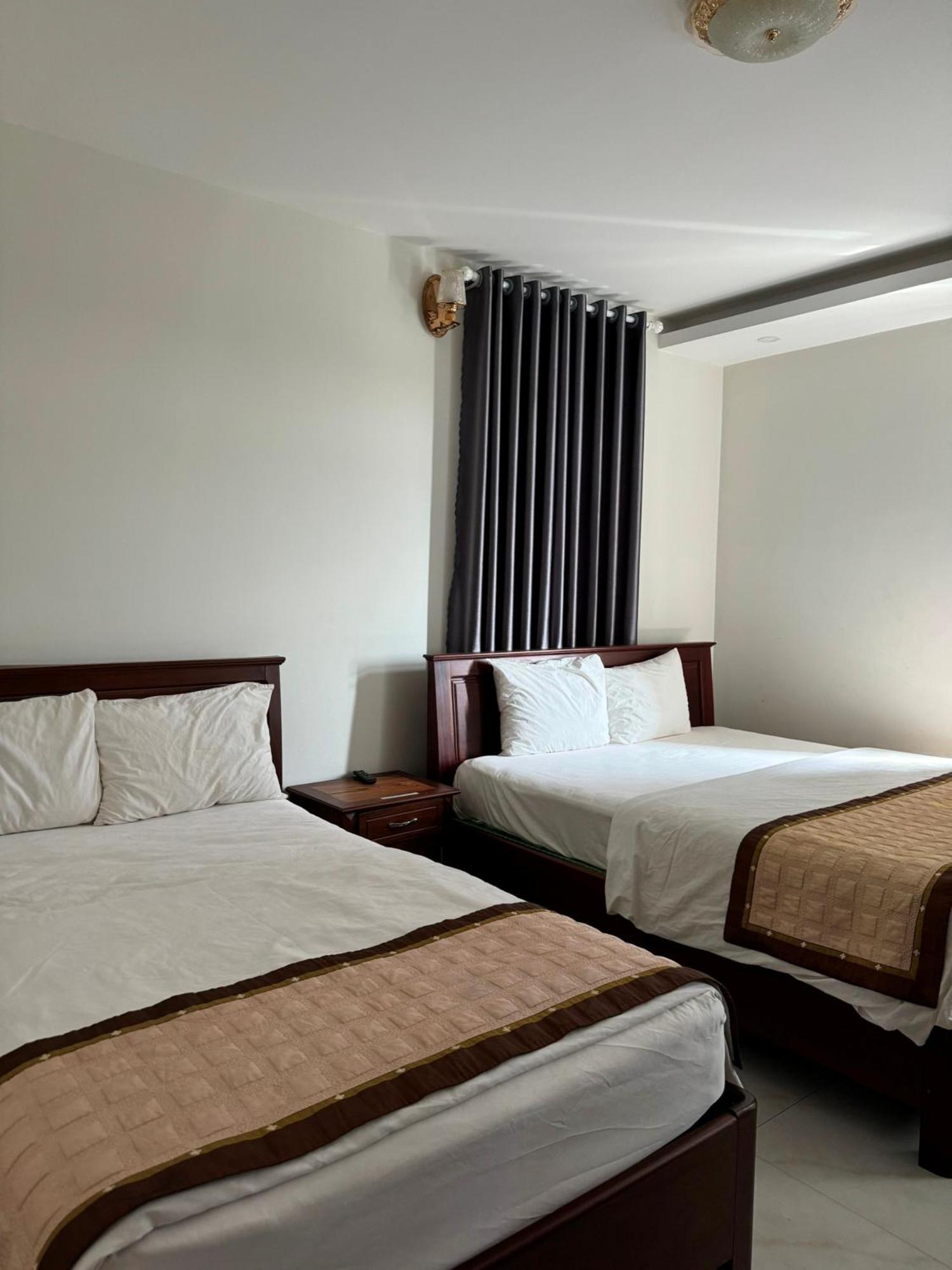 Hoang Khiem Hotel Pleiku Esterno foto