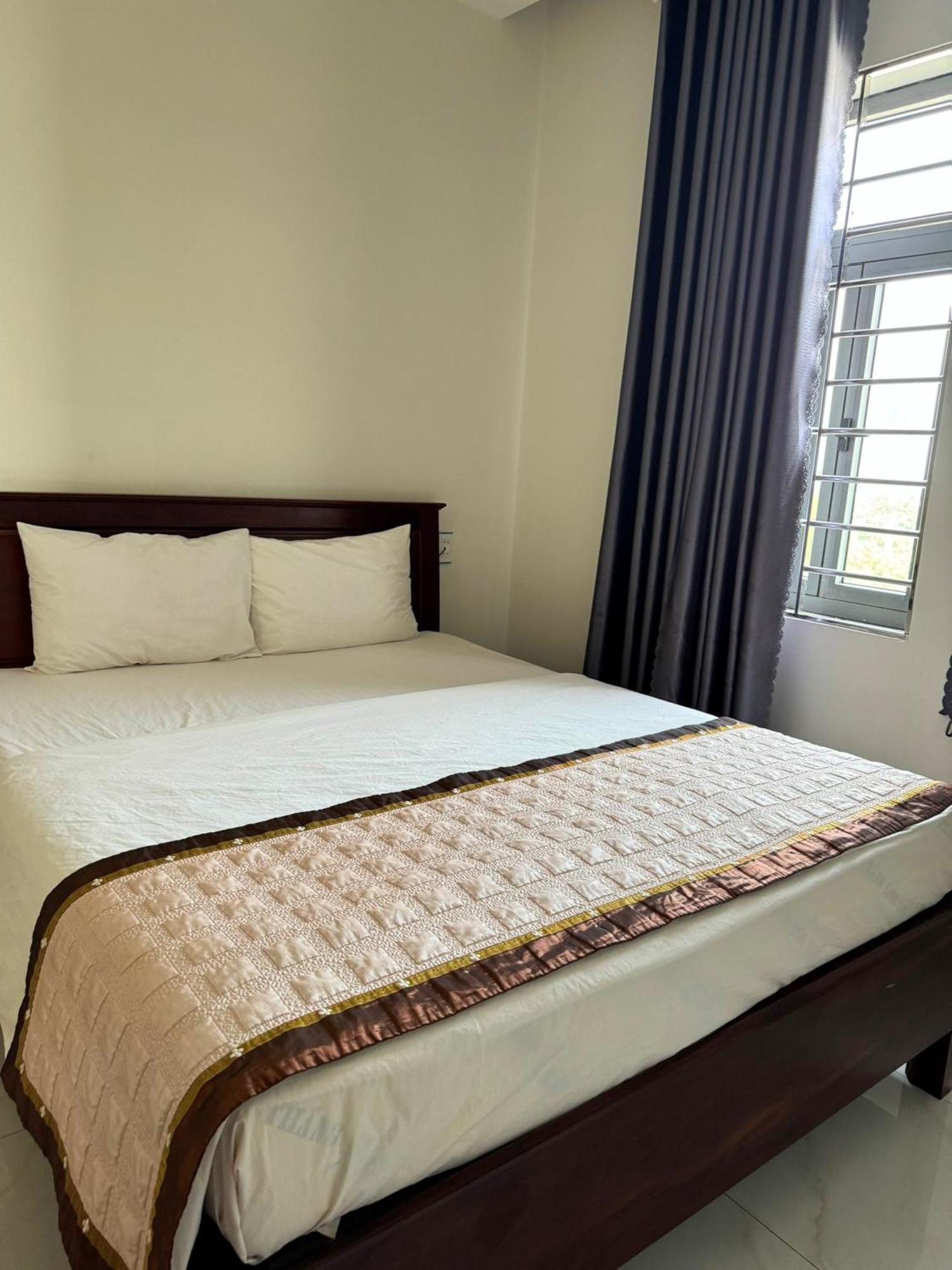 Hoang Khiem Hotel Pleiku Esterno foto