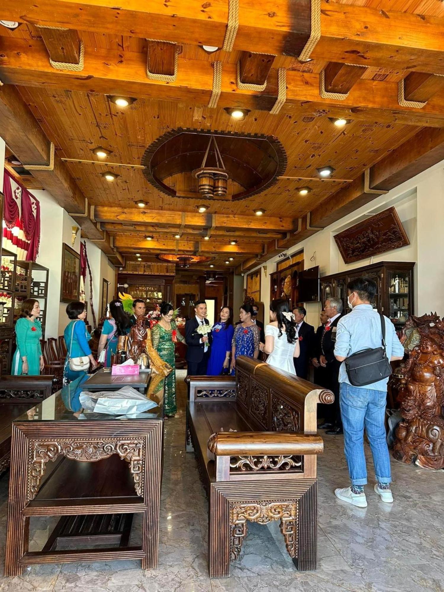Hoang Khiem Hotel Pleiku Esterno foto