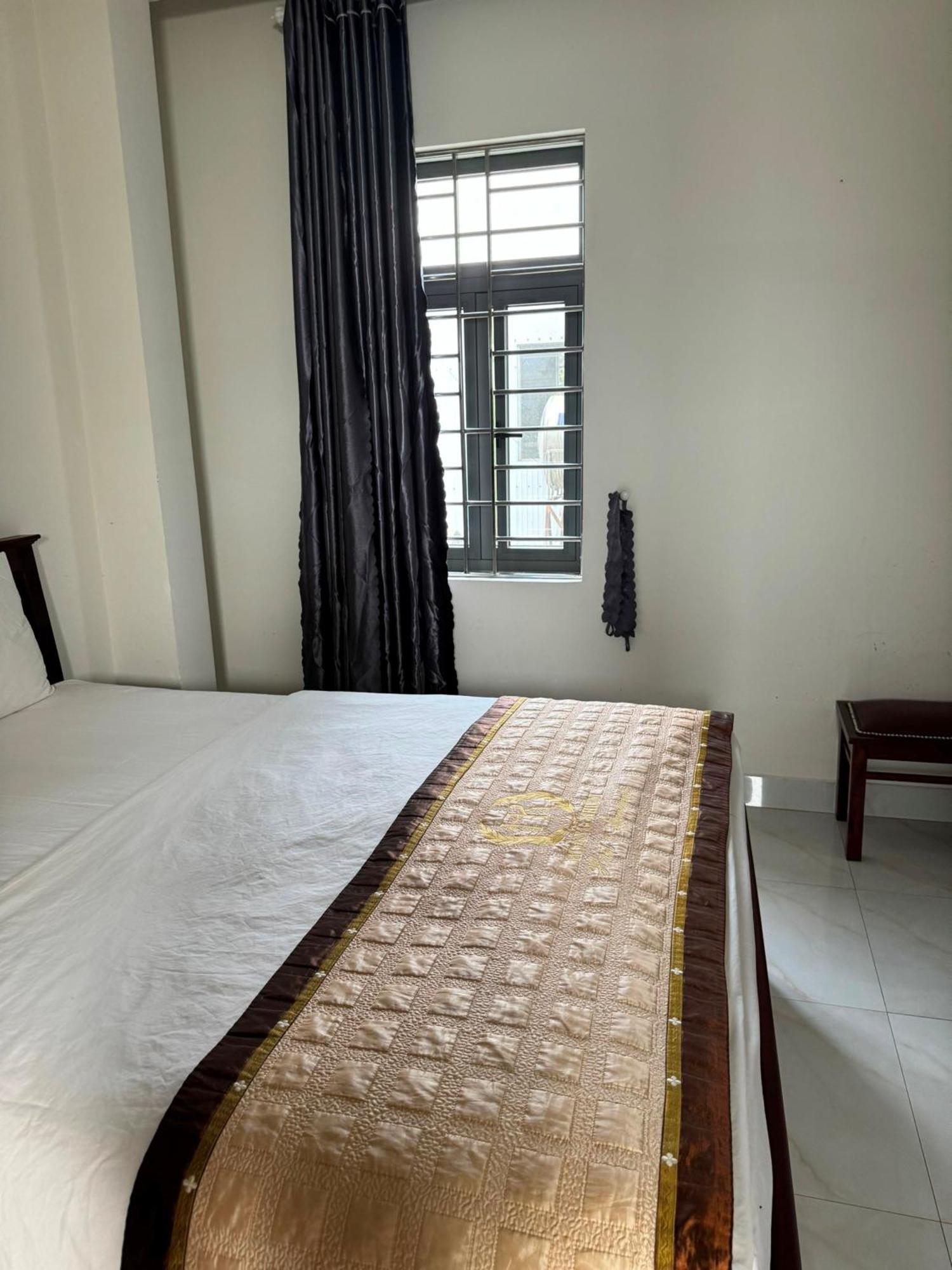 Hoang Khiem Hotel Pleiku Esterno foto